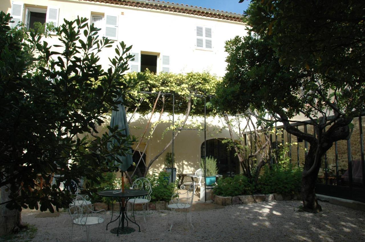 Le Vieux Logis Chambres D'Hotes La Farlede Ngoại thất bức ảnh